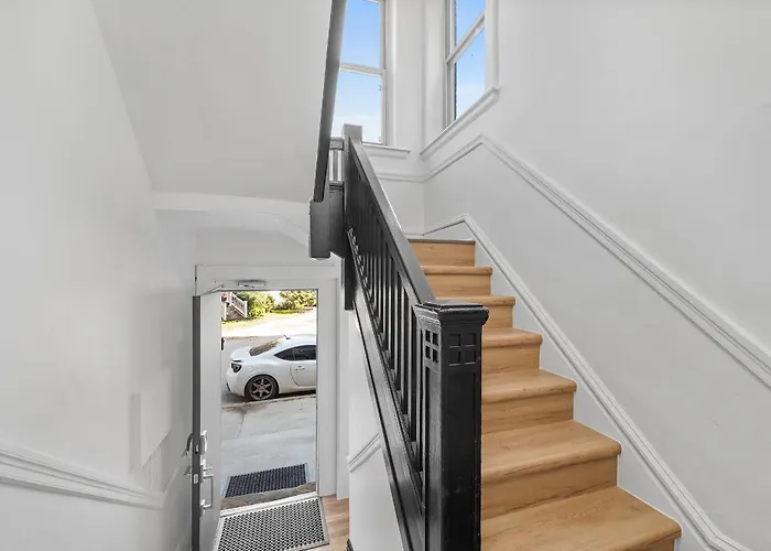 Shadyside 2d Modern And Stylish Private Bedroom With Shared Bathroom Homestay Pittsburgh